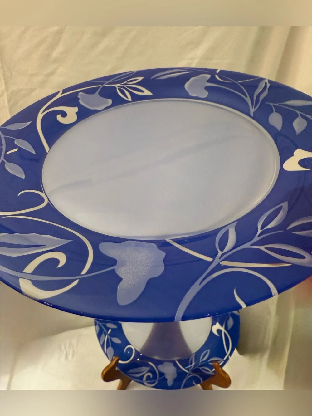 6 Luminarc Plenitude distinctive cobalt blue glass border. By Arcoroc France
